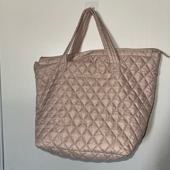Roberto Coin Cream Quilted Tote Bag - Picture 4 of 12